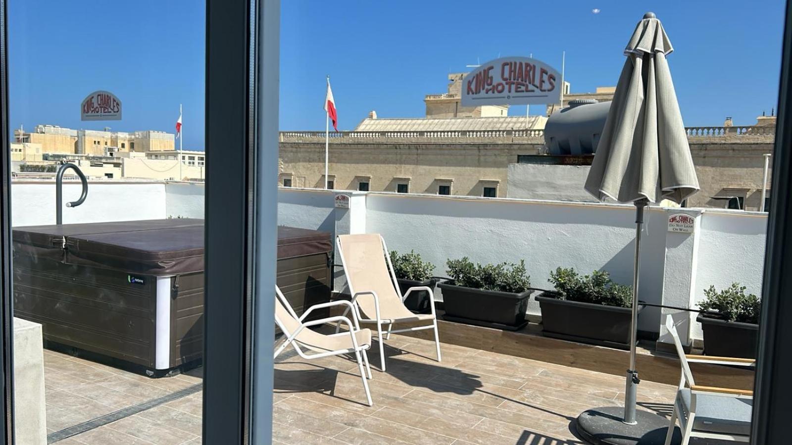 King Charles Hotel Valletta Exterior photo